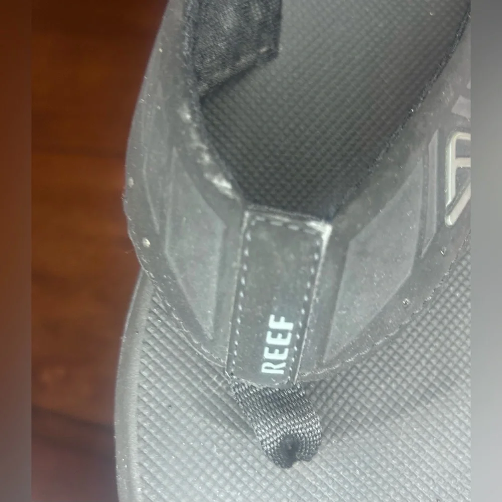 Reef Black Flip Flops Size 9